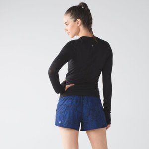 Lululemon Tracker Short IV size 4